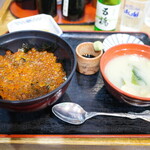 市場食堂 よし - 