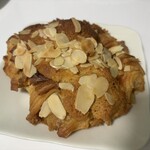 ブランジュリー パリの空の下 - 