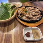 本場韓国料理酒場 おぱ屋 - 