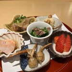 吉祥じ 和こん - コースの酒肴盛り　クワイの素揚げ、あん肝の生姜煮、菜の花お浸し、ぶりの南蛮漬け、定番のポテサラ&白和え