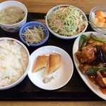 台湾料理　全家福 - ランチ