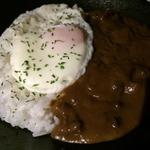 an.by.an - 料理写真:じっくり煮込んだ牛すじと自家製カレー。