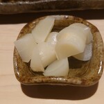 鮨 むらやま - ガリ