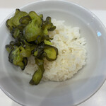 ラーメン 三浦家 - ライス(半) 100円　写真はかっぱ漬けを乗せたあとの写真です