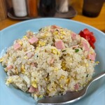 中華 軽食 李花 - チャーハン850円税込 スープ付き