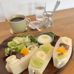 なぎ珈琲店 - フルーツサンド　➕¥180