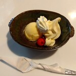 アイスクリームパーラー美園 - アイスクリームとソフトクリームのハーフハーフ