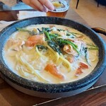 魔法のパスタ - サーモンクリーム