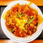 かつや - 料理写真:赤辛カツ丼(869円)