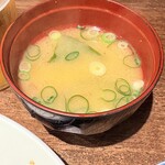 洋食の朝日 - 味噌汁