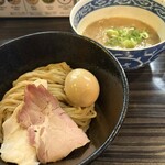 志奈そば 田なか - 重濃煮干つけ麺に味玉