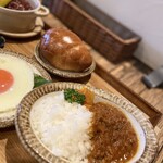 セブンズカフェ - カレーの器が可愛すぎた♫