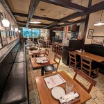 ピッツェリア ダ チーボ - PIZZERIA DA CIBO ＠コレド日本橋 店内 奥からの眺め