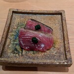 鮨 さかい - ヤイトガツオの漬け