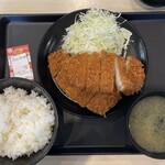松のや - 料理写真:ダブルロースかつ定食1,050円