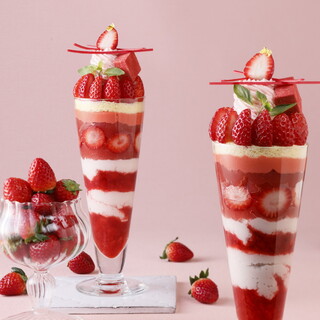 あまおういちごパフェ