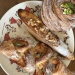 NILS BAKERY - パン達