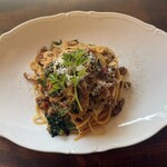 inohana - 旬の野菜とゴボウのミートソースパスタ
