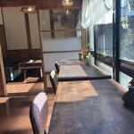 inohana - 木の温もりを感じる内観