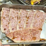 ヤキニク ホルモン どうげん - 