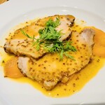 BARBARA EXPO RESTAURANT - 三元豚ロースのロースト　オーガニック人参とマスタードソース