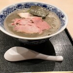 あら炊き中華そば 魚櫓魚櫓 - 