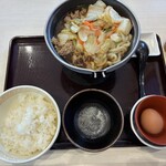 すき家 - 料理写真:牛すき鍋定食