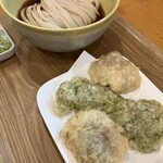 手打ちうどん 上を向いて - 