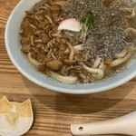 手打ちうどん 上を向いて - 