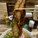 焼豚中華そば 啜る - 