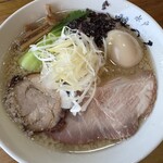 門つる - 手もみ背脂煮干しラーメン