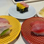 魚べい - 料理写真: