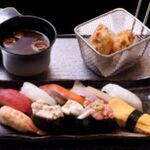 すし一流 楽 - 料理写真:【ランチセット】寿司と自家製唐揚げセット1,180円