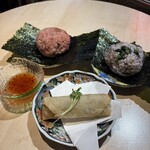 四ツ谷 バルカン - 十五穀米おにぎり/本日の春巻き