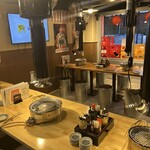 とんちゃん・居酒屋 - 店内雰囲気