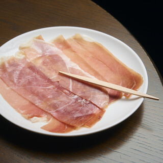 TIGRATO Gelateria&Cafe Bar_1