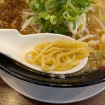 京都北白川ラーメン魁力屋 - 普通より太目の麺