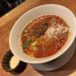 四川担々麺 赤い鯨 - 