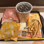 ゼッテリア - 絶品チーズバーガーセット+えびバーガー❗️