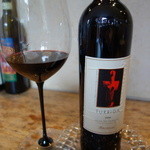 カイノヤ - Serdiana / Argiolas / turriga 2004 (Cannonau)
      