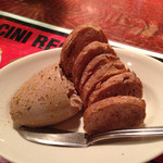 酒場バールポルチーニ - レバーパテ