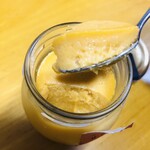 金蜜堂 - ねっとり滑らか、固さあり。ぷりんの食感？