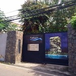 Abaca Restaurant - 重厚でシークレットな外観！