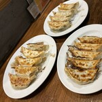 貝汁ぎょうざ専門　SHELL⭐︎Bom - 