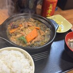 王富貴黄燜鶏 - 