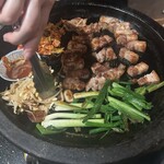 肉×鍋×韓国料理 韓国バル OKOGE 天王寺店 - 