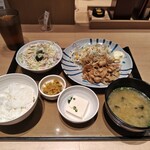 やよい軒 - 料理写真: