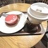 スターバックスコーヒー - ルビーチョコレートケーキと、ブリュードコーヒー(Short)をデカフェ変更でイートイン