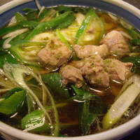 八起庵 丸太町本店 - 名物 鴨なんば。