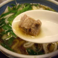 八起庵 丸太町本店 - 鴨なんば(鴨肉アップ)。